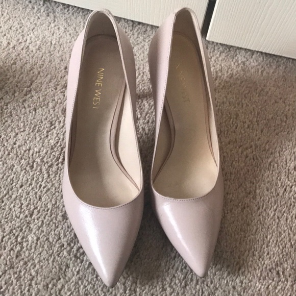 Two pairs of Nine West pumps size 7.5 - Picture 3 of 7